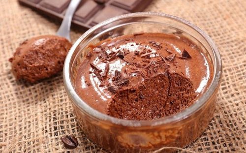 2 Malzemeli Çikolatalı Mousse Tarifi