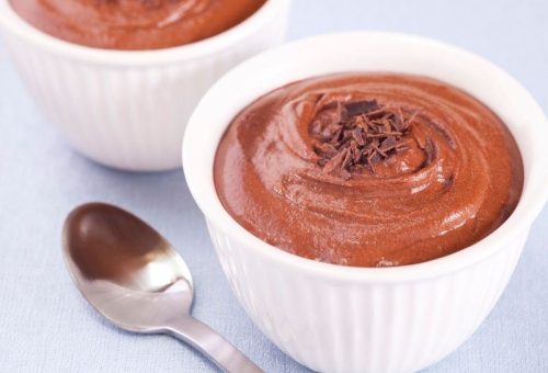 4 Malzemeli Pişmeyen Kakaolu Puding Tarifi