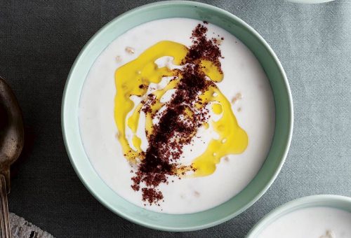 Acı biberli ayran çorbası