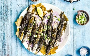 Asma yaprağında mezgit