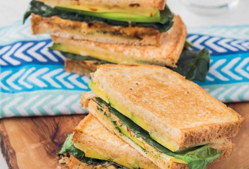 AVOKADO TOST