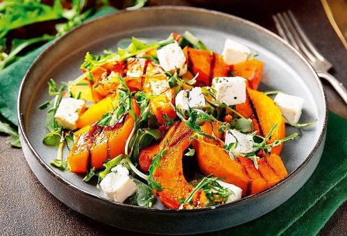 Bal Kabaklı Keçi Peynirli Salata Tarifi