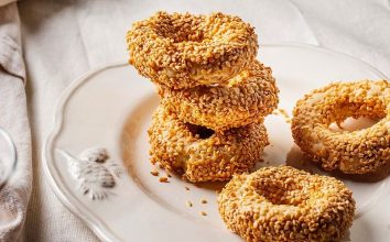 Bayatlamayan Mahlepsiz Kandil Simidi Tarifi