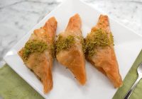 Bayram Sofralarına Özel Şöbiyet Tatlısı