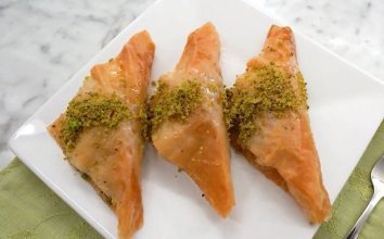 Bayram Sofralarına Özel Şöbiyet Tatlısı