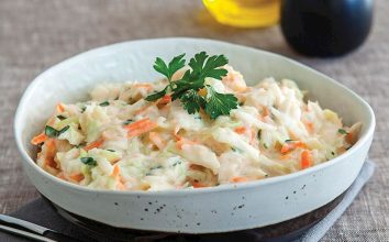 Beyaz lahana salatası