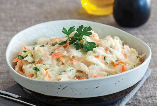 Beyaz lahana salatası