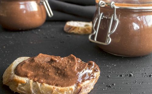 Çikolatalı fındık ezmesi