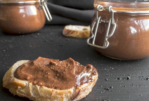 Çikolatalı fındık ezmesi