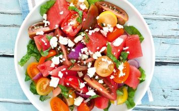 Domatesli Karpuzlu Yaz Salatası