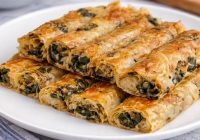 El Açması Ispanaklı Börek Tarifi