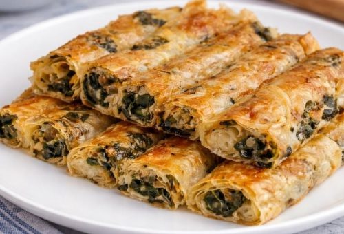 El Açması Ispanaklı Börek Tarifi