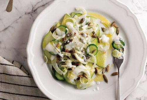 ELMA VE REZENE SALATASI