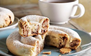 Elmalı el açması börek