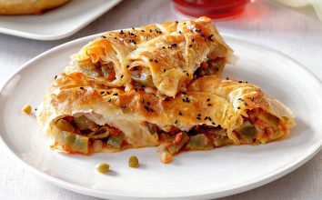 Fasulye Kavurmalı Börek