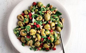 Girit Zeytin Salatası