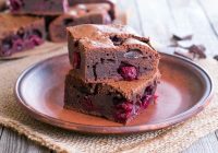 Glutensiz Bitter Çikolatalı Brownie Tarifi