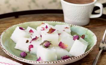 HİNDİSTAN CEVİZİ SÜTÜ TATLISI