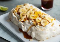 HİNDİSTAN CEVİZLİ KARAMELLİ PAVLOVA