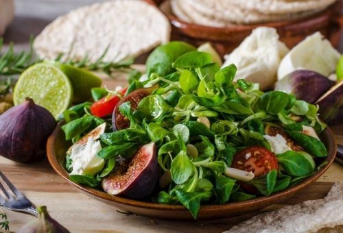 İncirli Mozzarellalı Semizotu Salatası