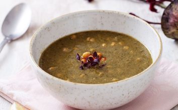 Ispanaklı nohutlu kişniş tohumlu çorba