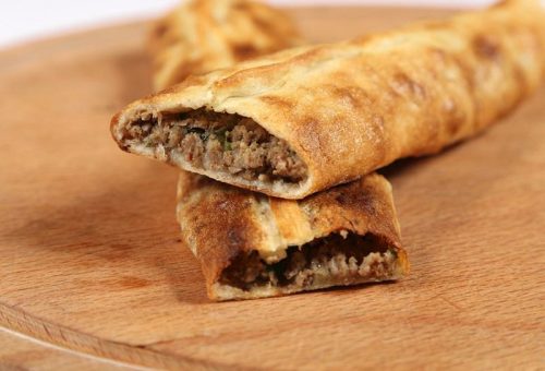 Kapalı Kıymalı Pide