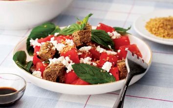 KARPUZ SALATASI