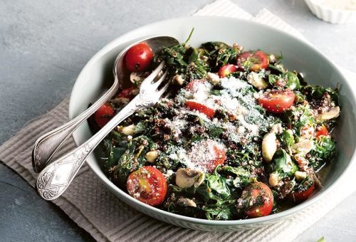 Kinoalı ılık ıspanak salatası