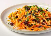 Kuru Üzümlü Havuç Salatası