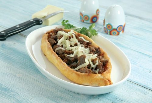 Kuşbaşı etli pide