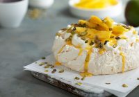 LİMON KREMALI VE MANGOLU PAVLOVA