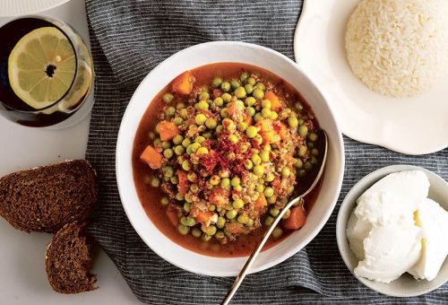 Lübnan yordamı kıymalı bezelye güveç