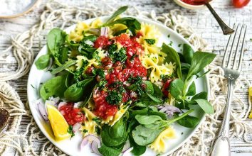 Makarna salatası