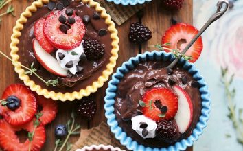 Meyveli Avokado Puding