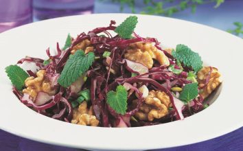 Mor lahana salatası