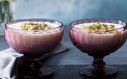 Muzlu ve sakızlı su muhallebisi