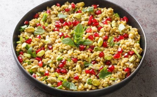 Narlı Buğday Salatası Tarifi