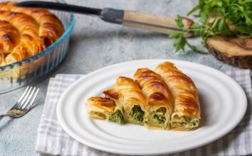 Otlu Dolama Böreği Tarifi