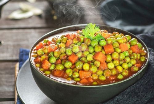 Patatesli Havuçlu Bezelye Yemeği Tarifi