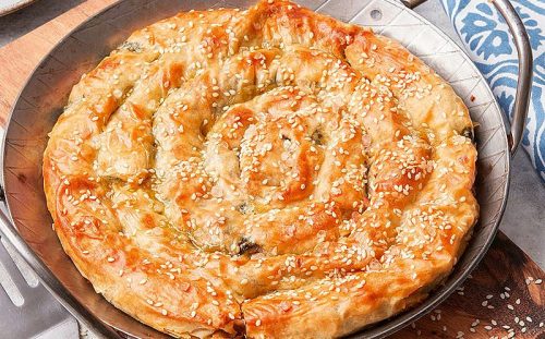 Pırasalı Ve Peynirli Gül Böreği