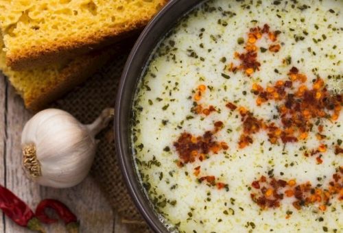 Sarımsaklı Yayla Çorbası