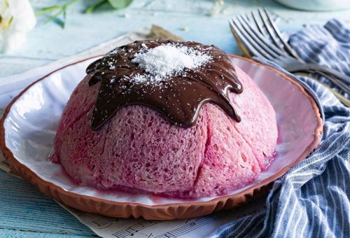 Siyah üzümlü bomba tatlısı