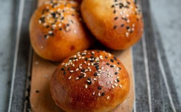 Tam Ölçülü Kuru Mayalı Poğaça Tanımı