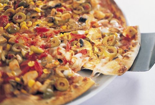 Tavuklu Ve Mantarlı Pizza