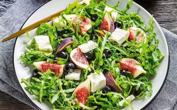 Taze İncirli Roka Salatası