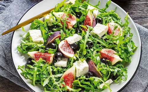 Taze İncirli Roka Salatası