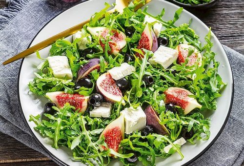 Taze İncirli Roka Salatası