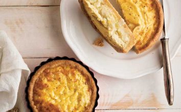 Taze Sarımsaklı Ve Patatesli Kiş