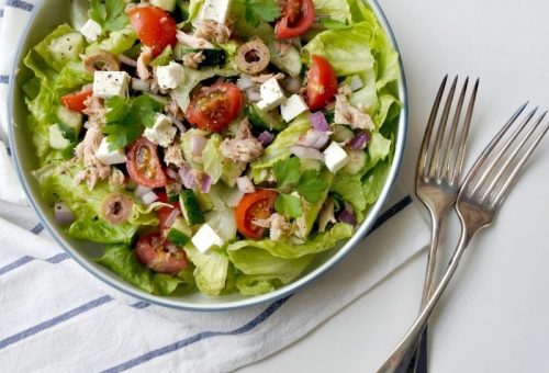 Ton Balıklı Peynirli Salata