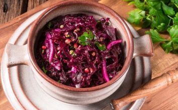 Turşu Tadında Mor Lahana Salatası Tanımı